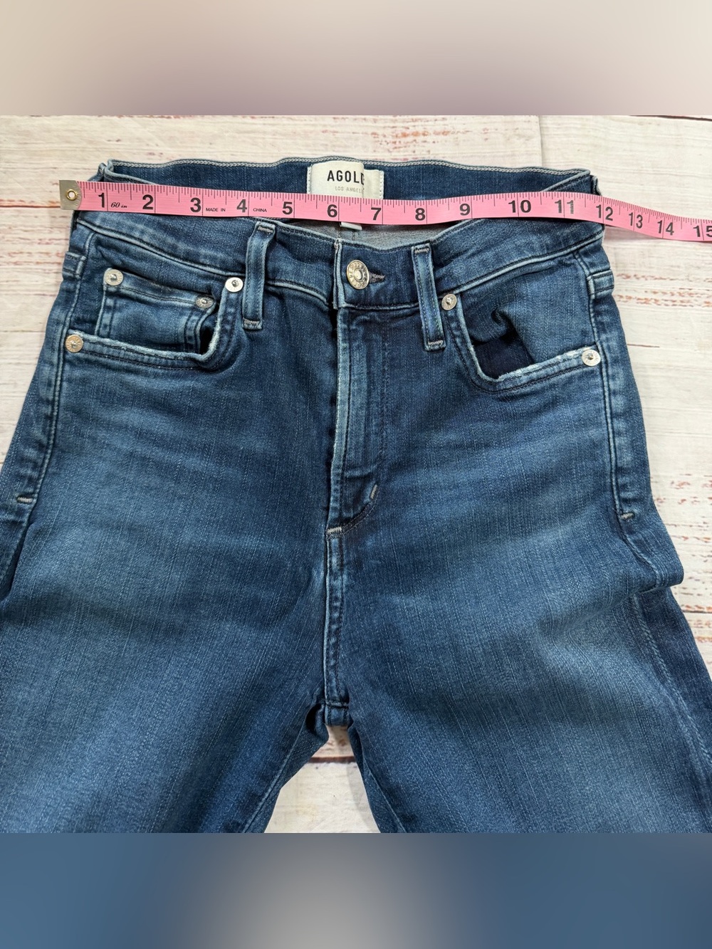 AGOLDE Sophie Crop Jeans Size 24 Medium Wash Raw Hem Stretch Denim - Picture 3 of 9